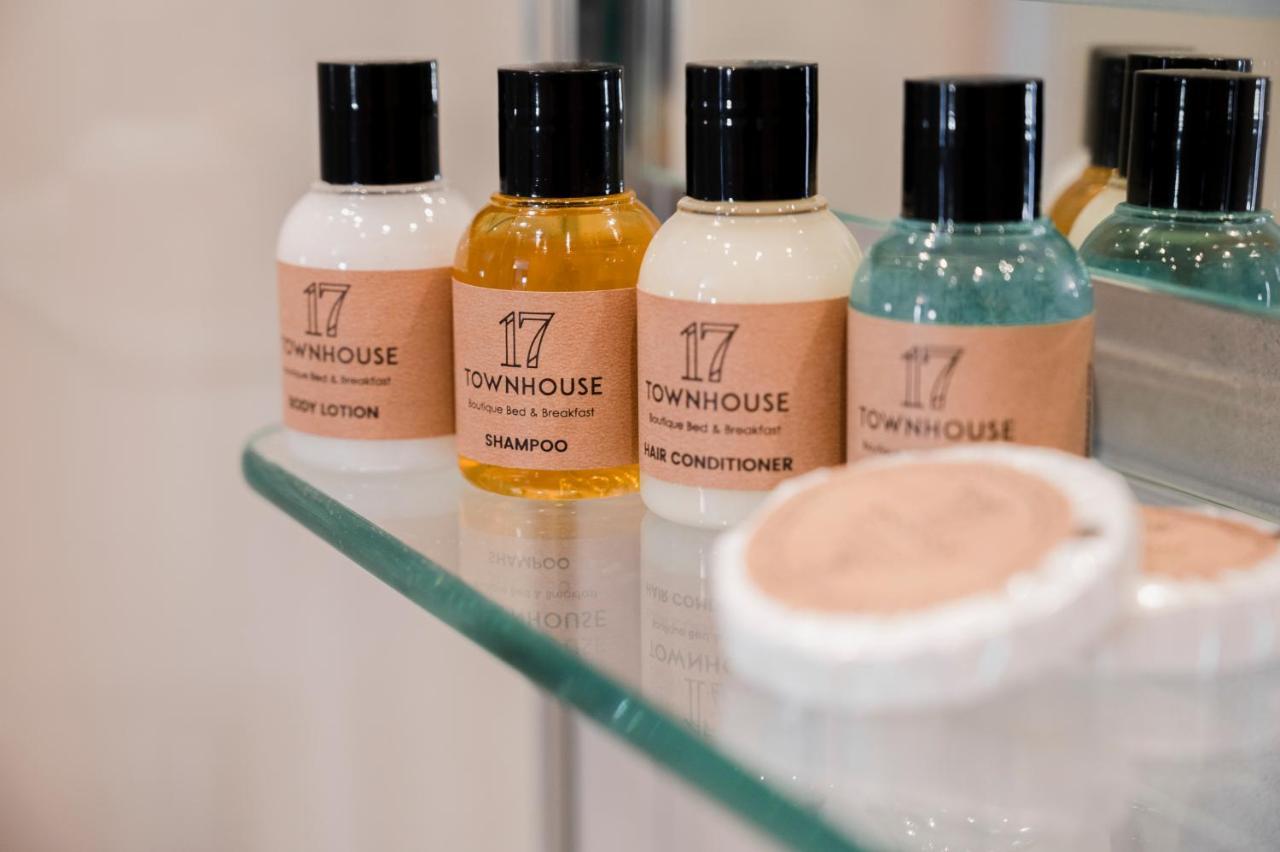 Townhouse17 Boutique Bed & Breakfast 빅토리아 외부 사진